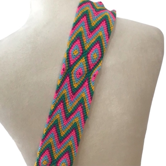 Handmade Wayuu Mochilla Green Bucket Bag - Picture 9 of 13